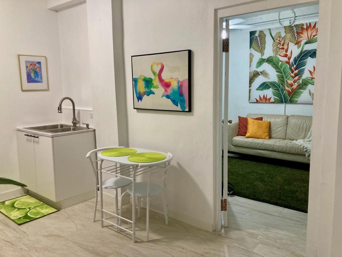 Tropical In Miramar Apartamento *
